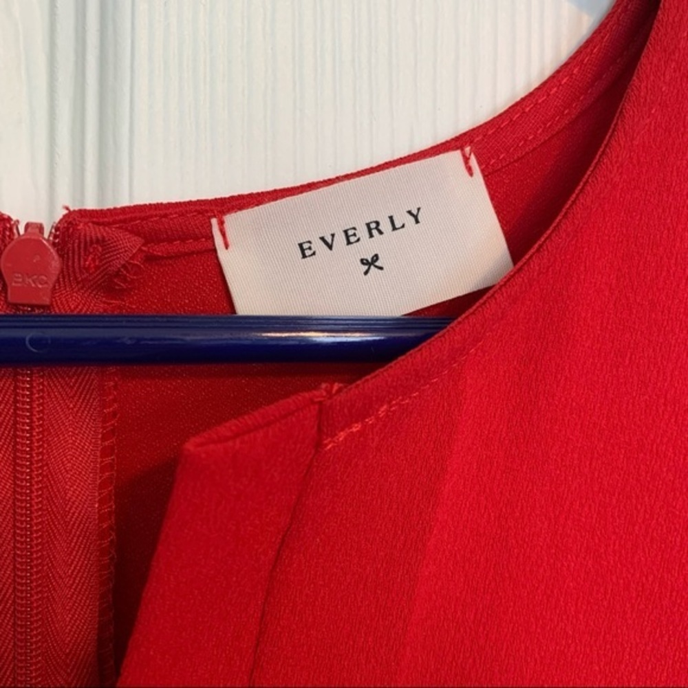 Everly size medium‎ red dress View 4
